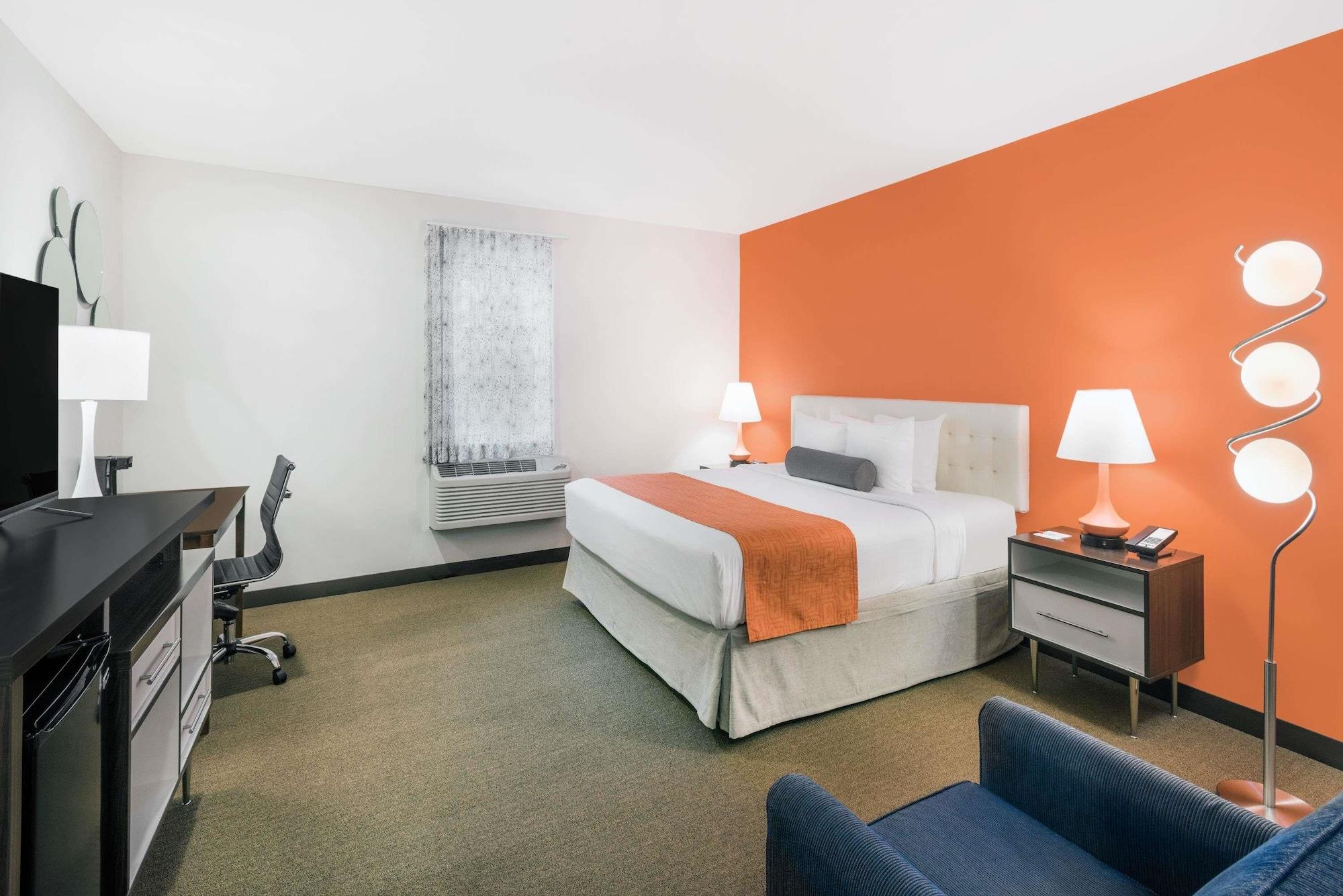 Howard Johnson By Wyndham Quincy/ Boston Bagian luar foto