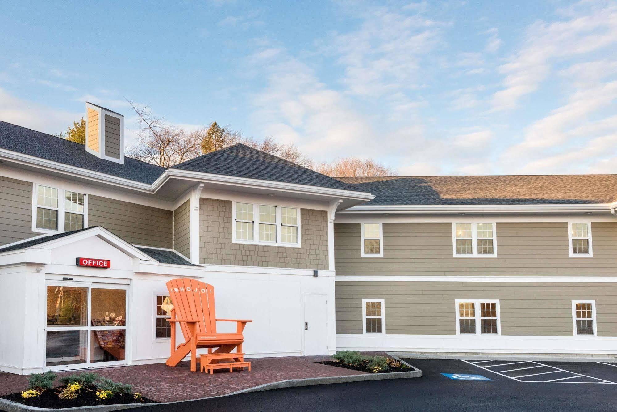 Howard Johnson By Wyndham Quincy/ Boston Bagian luar foto